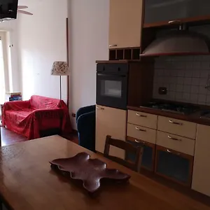 Checchi House Appartamento